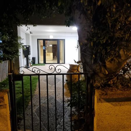 Apartament Apt Heart Tlv Arnon 50 Mt From Sea Tel Awiw Zewnętrze zdjęcie